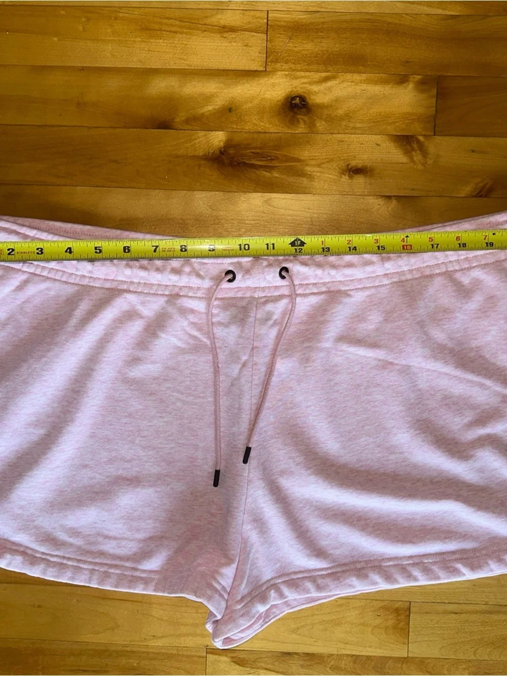 Nike adjustable essential vary